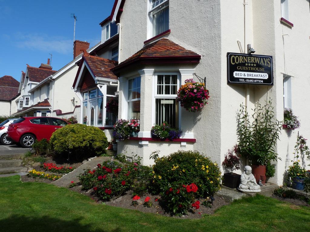 Cornerways Guest House Llandudno Buitenkant foto