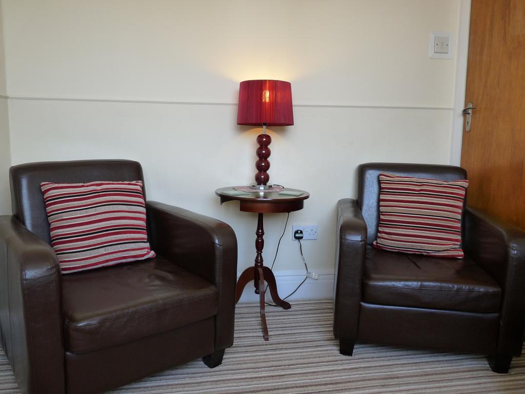 Cornerways Guest House Llandudno Buitenkant foto