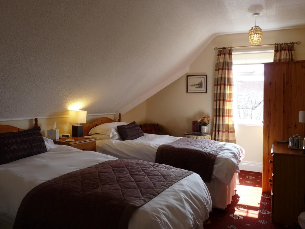 Cornerways Guest House Llandudno Buitenkant foto