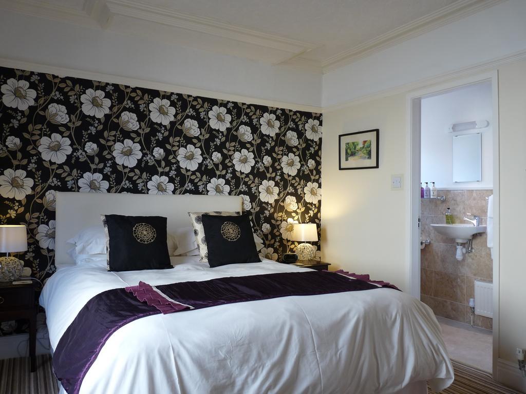 Cornerways Guest House Llandudno Buitenkant foto